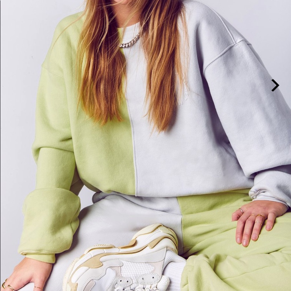 ISO set active martini sweatshirt (small or medium